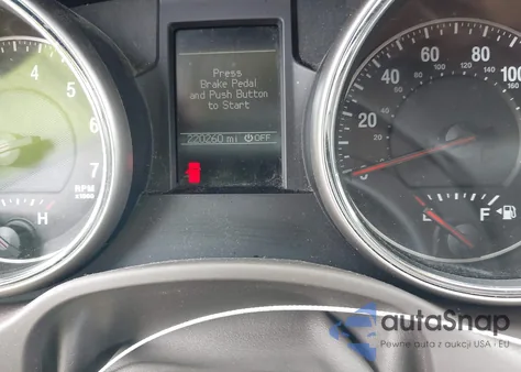 2012 Jeep Grand Cherokee Laredo z USA, uszkodzony, nr VIN 1C4RJFAT3CC192372